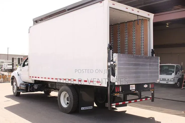 Covered Truck for Commercial Property Moves