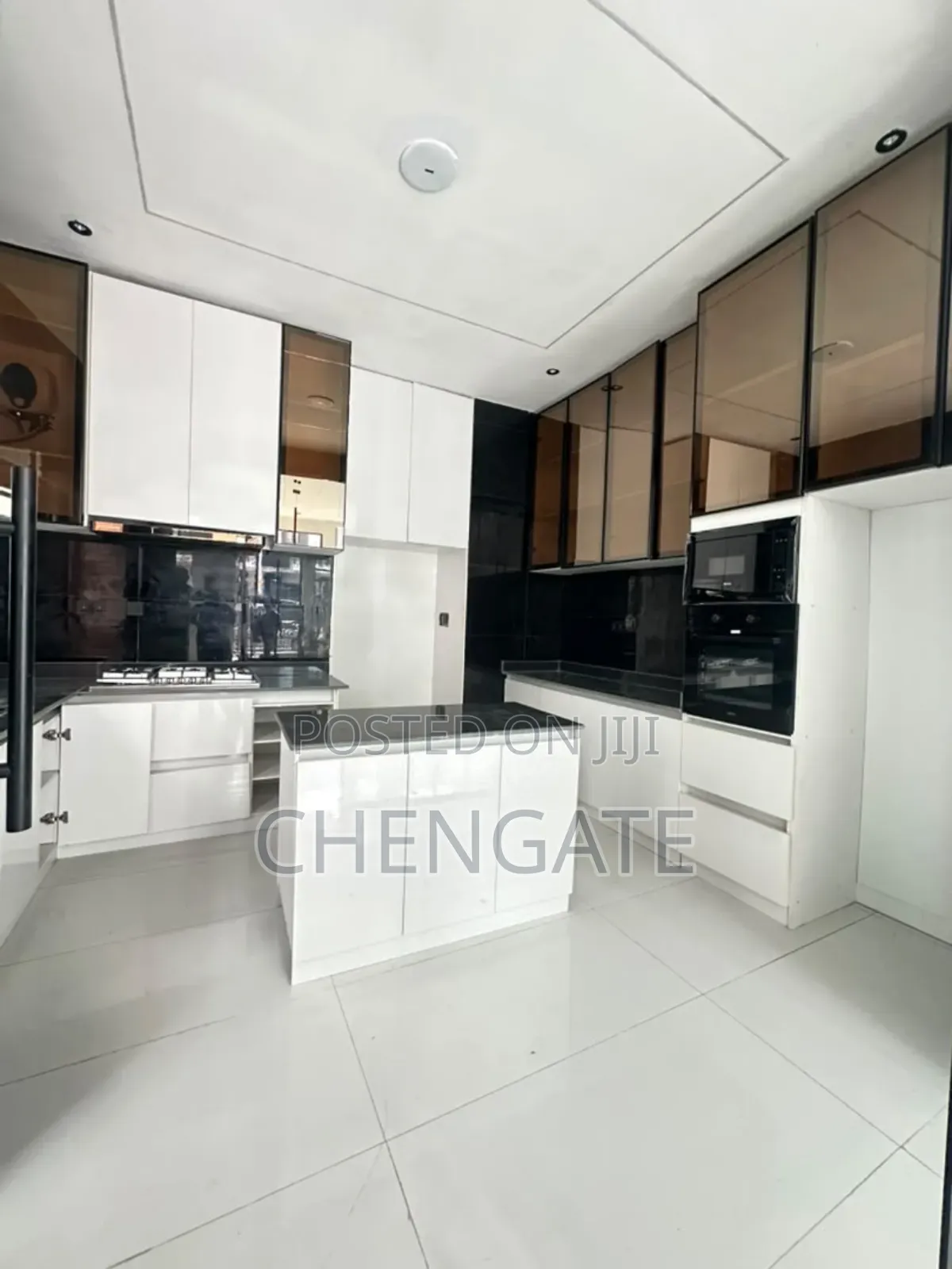 4bdrm Duplex in Ikota for sale