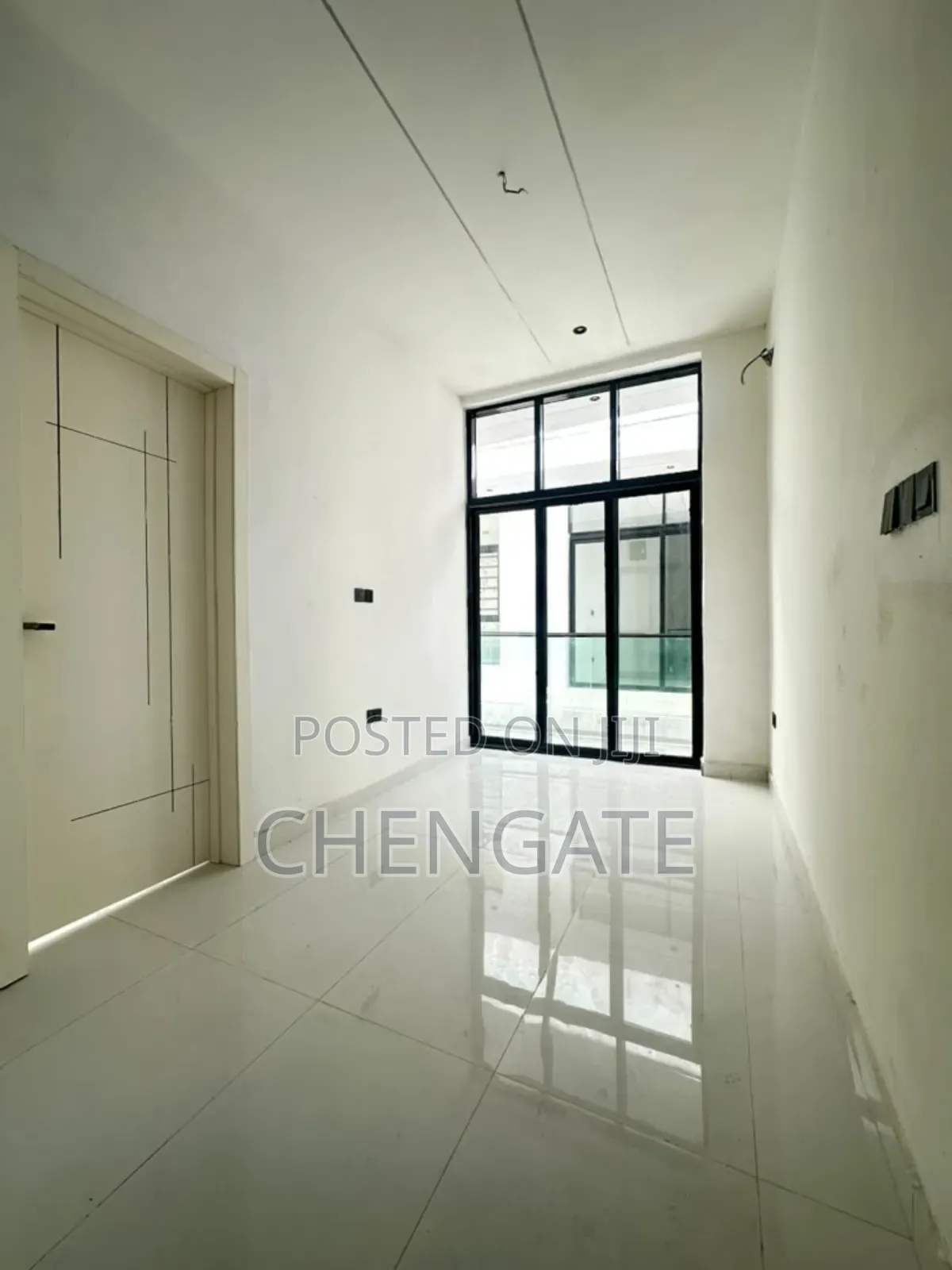 4bdrm Duplex in Ikota for sale