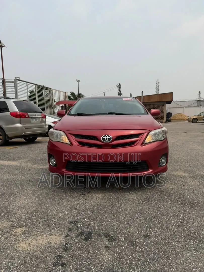 Toyota Corolla LE 4dr Sedan (1.8L 4cyl 4A) 2011 Red