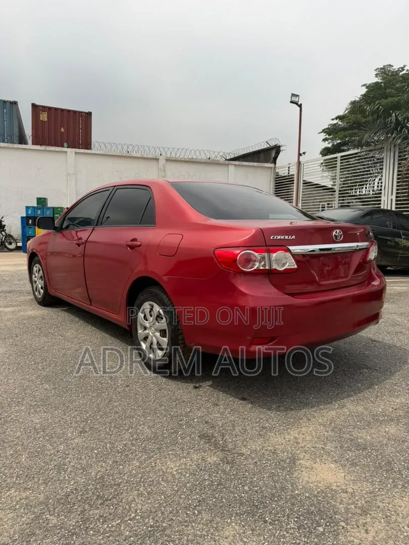 Toyota Corolla LE 4dr Sedan (1.8L 4cyl 4A) 2011 Red