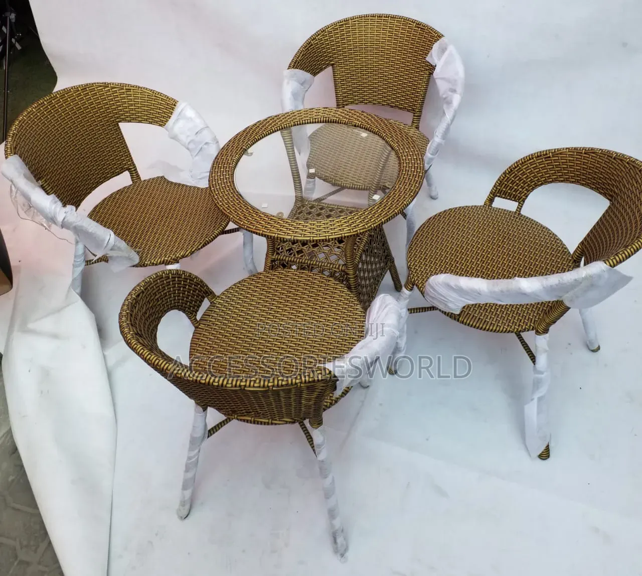 Modern 5-Piece Outdoor PE Rattan Wicker Dining Table & Chairs Set