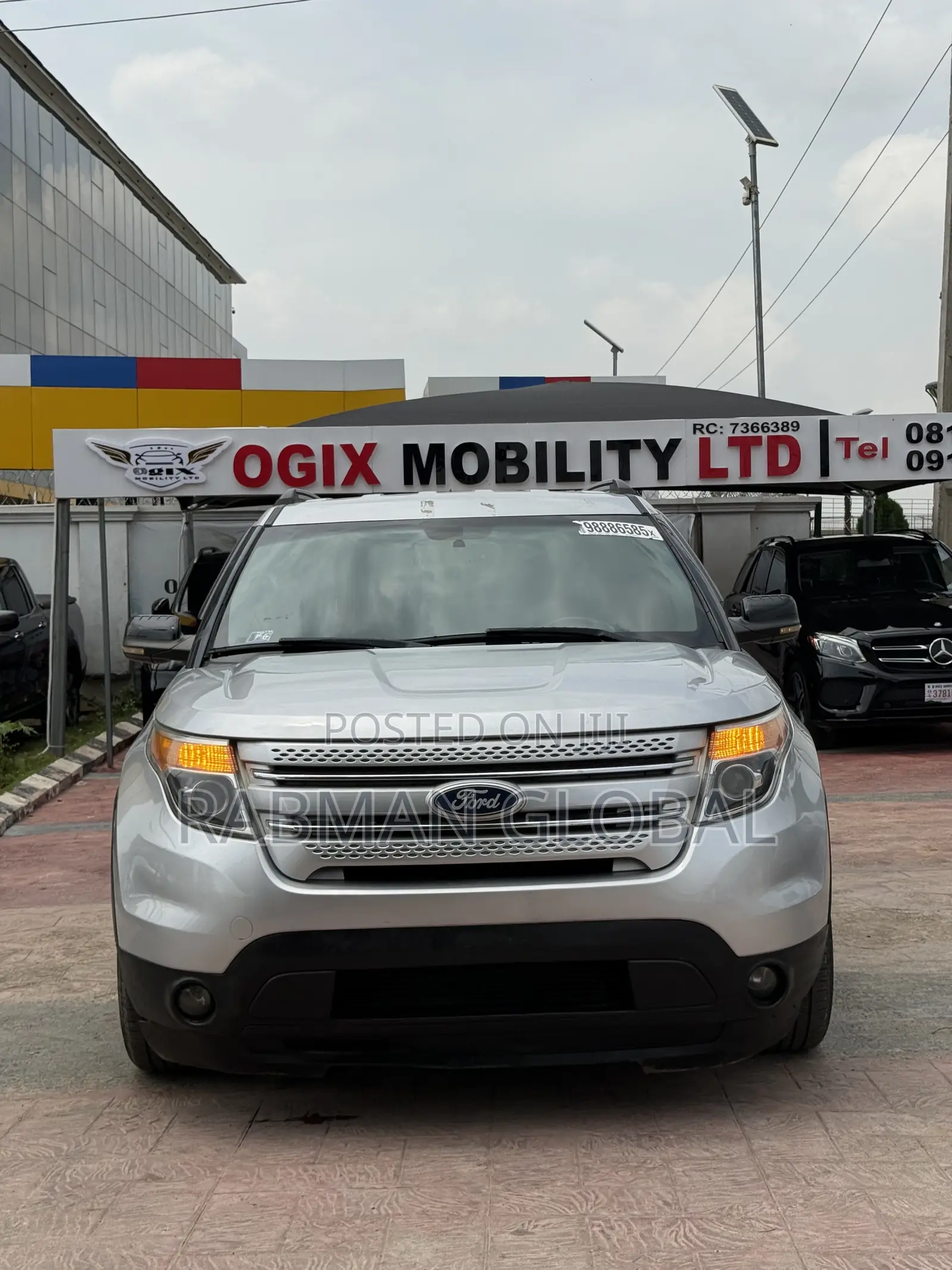 Ford Explorer XLT 4dr 4x4 (3.5L 6cyl 6A) 2011 Silver