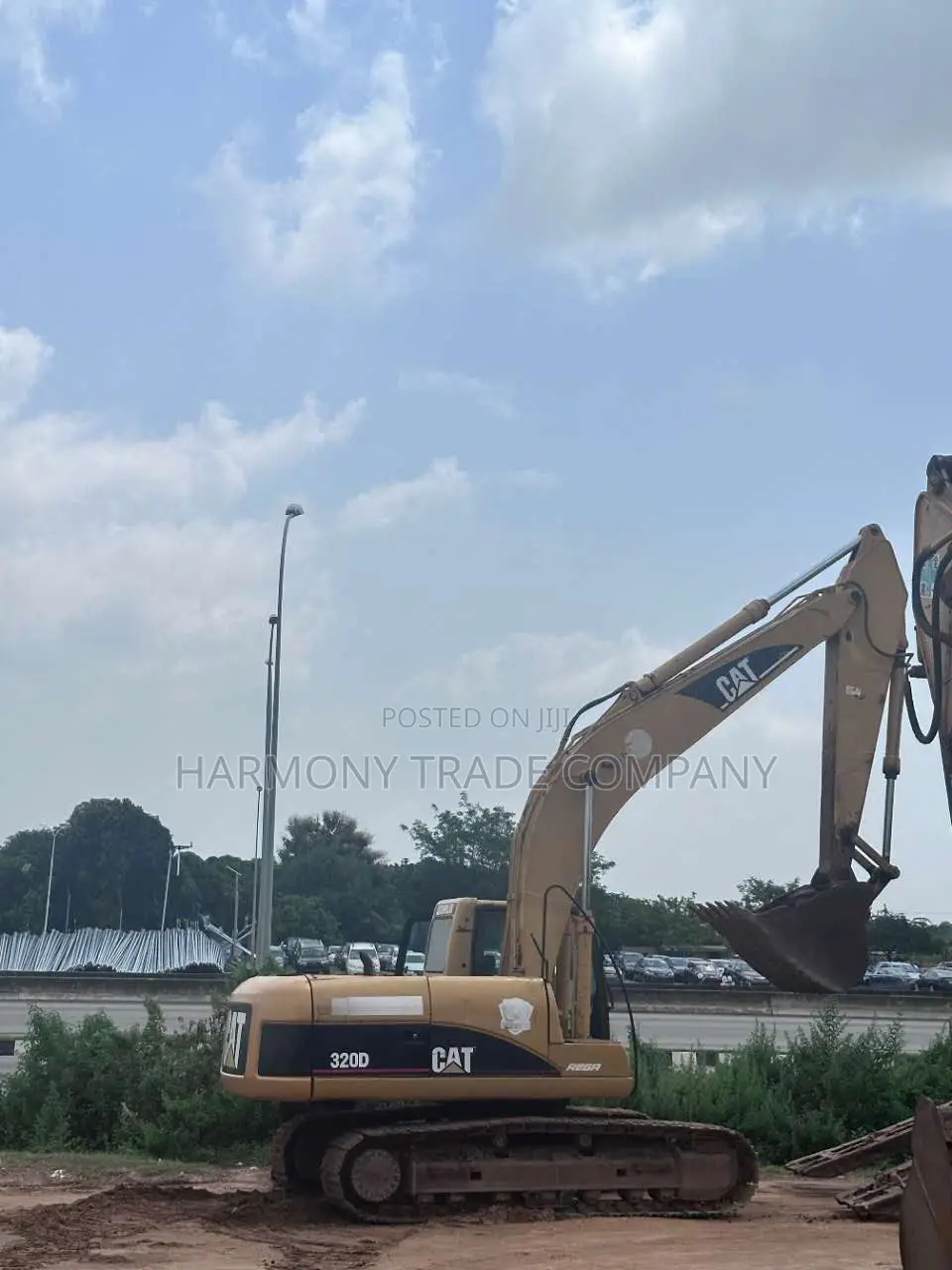 Used Caterpillar Cat 320 Excavator, Tokunbo, Good Working Condition
