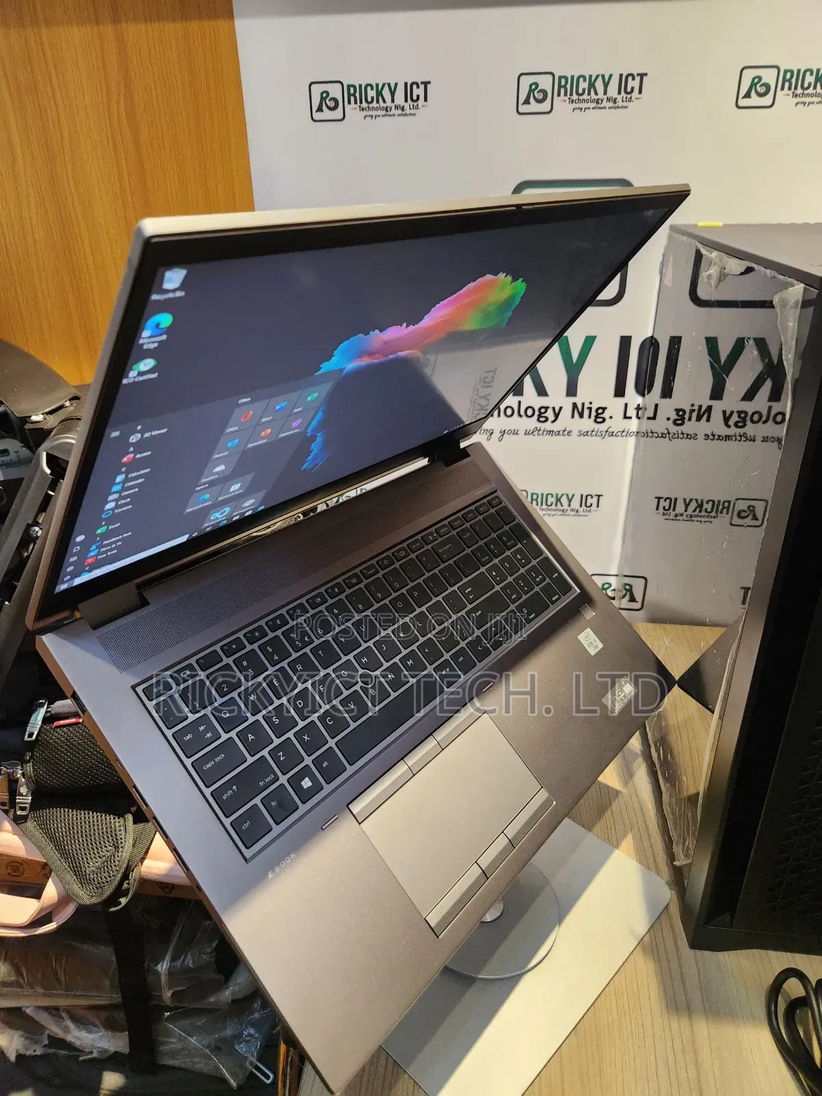 Laptop HP ZBook Fury 17 G7 32GB Intel Core i9 SSD 512GB