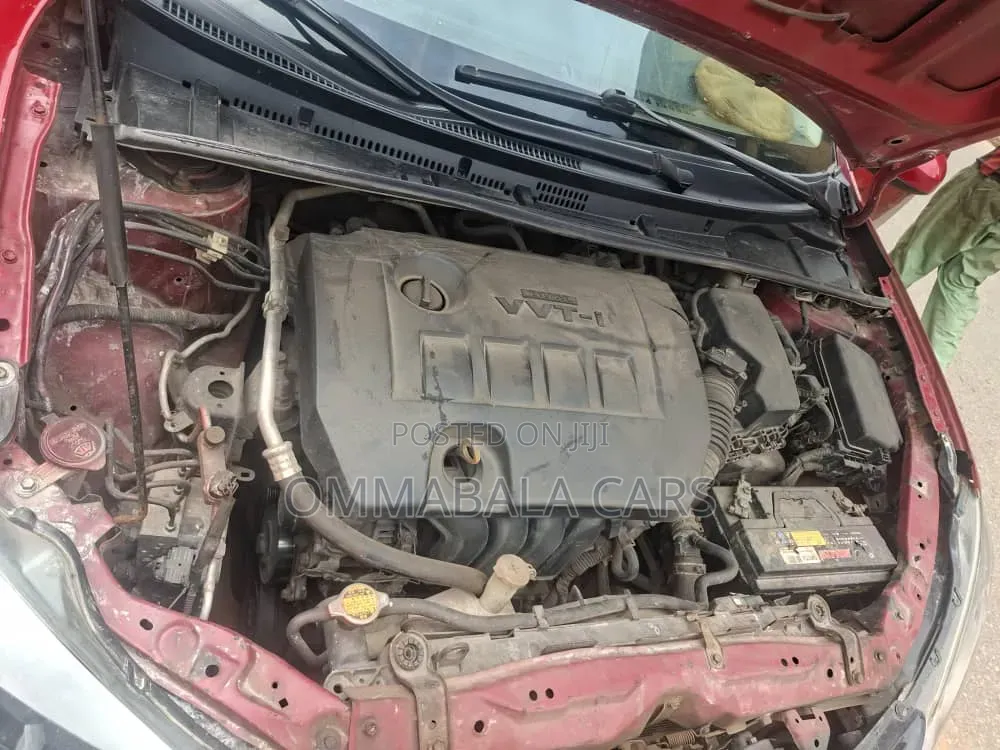 Toyota Corolla 2016 Red