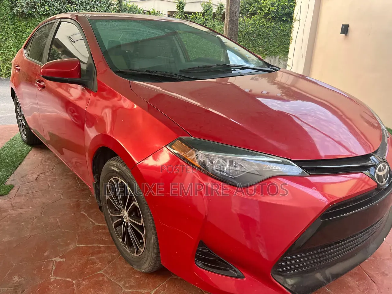 Toyota Corolla LE 4dr Sedan (1.8L 4cyl CVT) 2017 Red