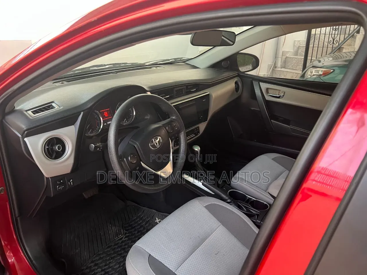 Toyota Corolla LE 4dr Sedan (1.8L 4cyl CVT) 2017 Red