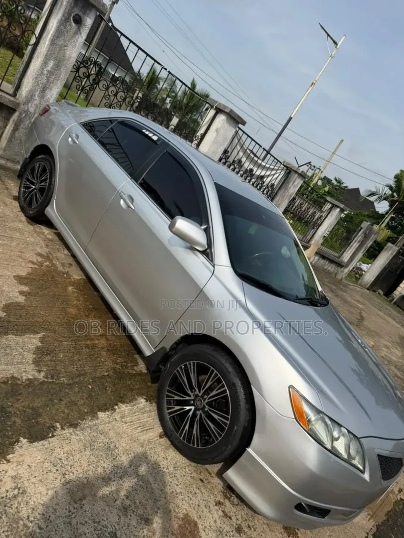 Toyota Camry SE 4dr Sedan (2.4L 4cyl 5A) 2009 Silver