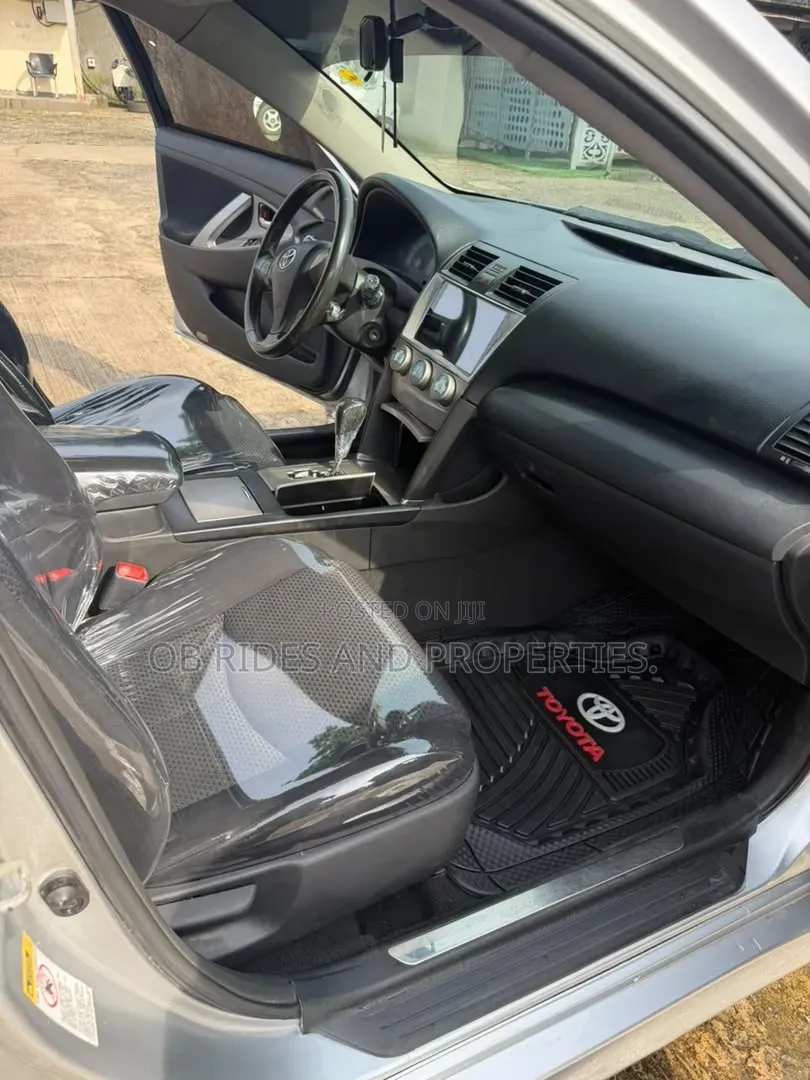 Toyota Camry SE 4dr Sedan (2.4L 4cyl 5A) 2009 Silver