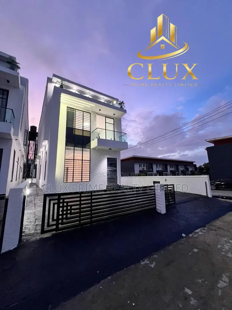 5bdrm Duplex in Sangotedo for sale