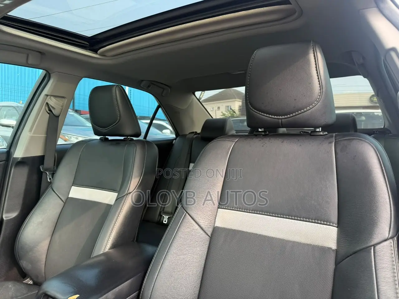 Toyota Camry XLE V6 4dr Sedan (3.5L 6cyl 6A) 2013 White