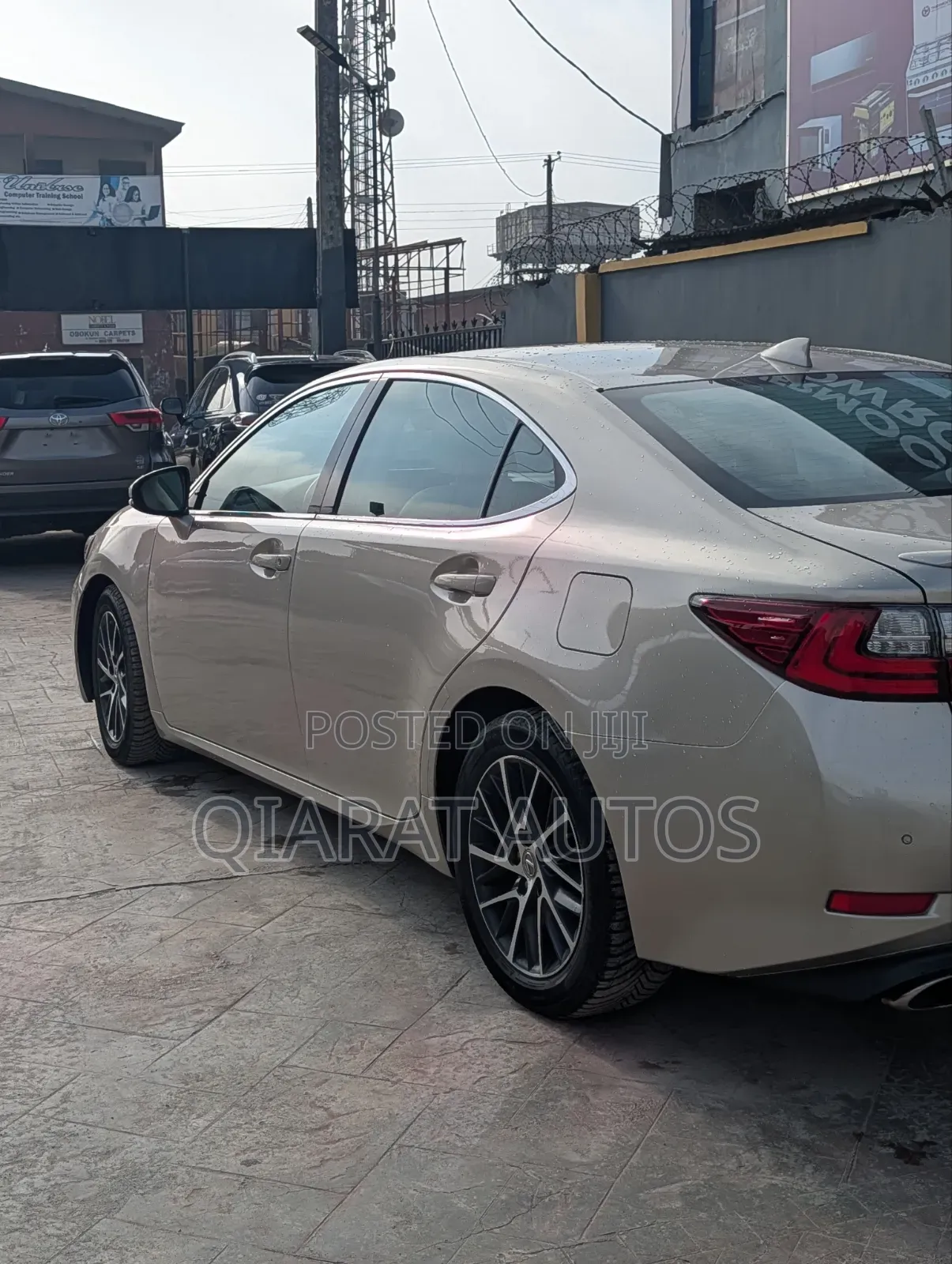 Lexus ES 350 FWD 2016 Gold