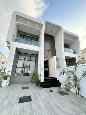 5bdrm Duplex in Ado / Ajah for sale