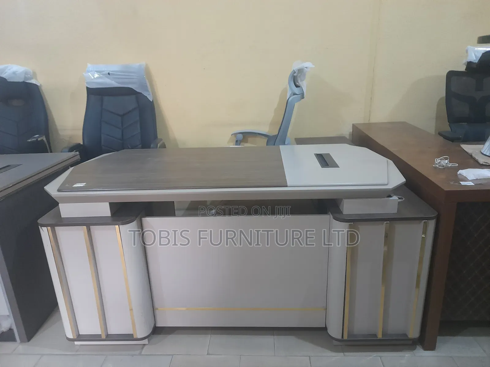 1.6meters Executive Office Chair