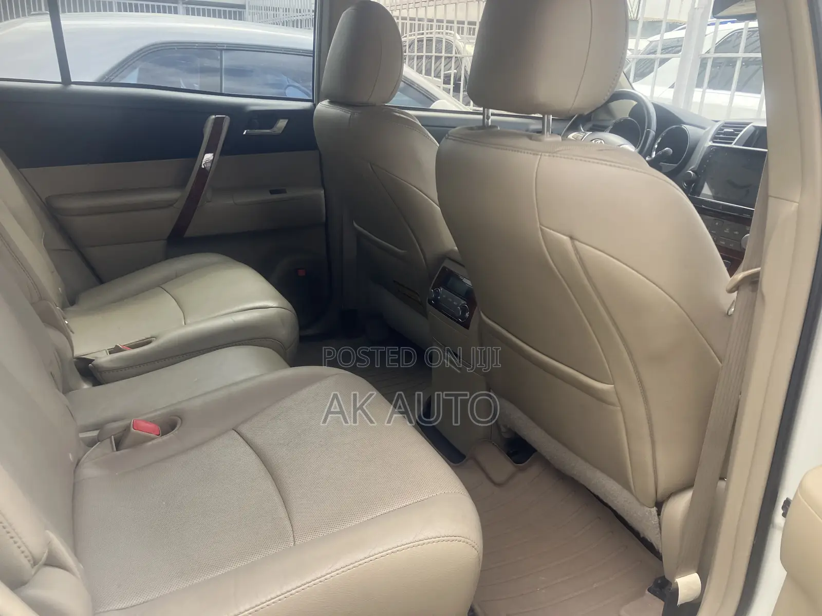 Toyota Highlander Limited 2012 White