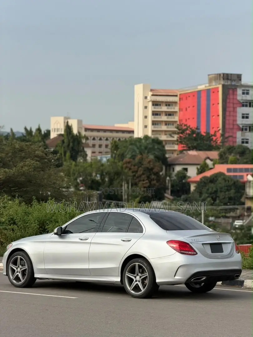 Mercedes-Benz C300 2015 Silver