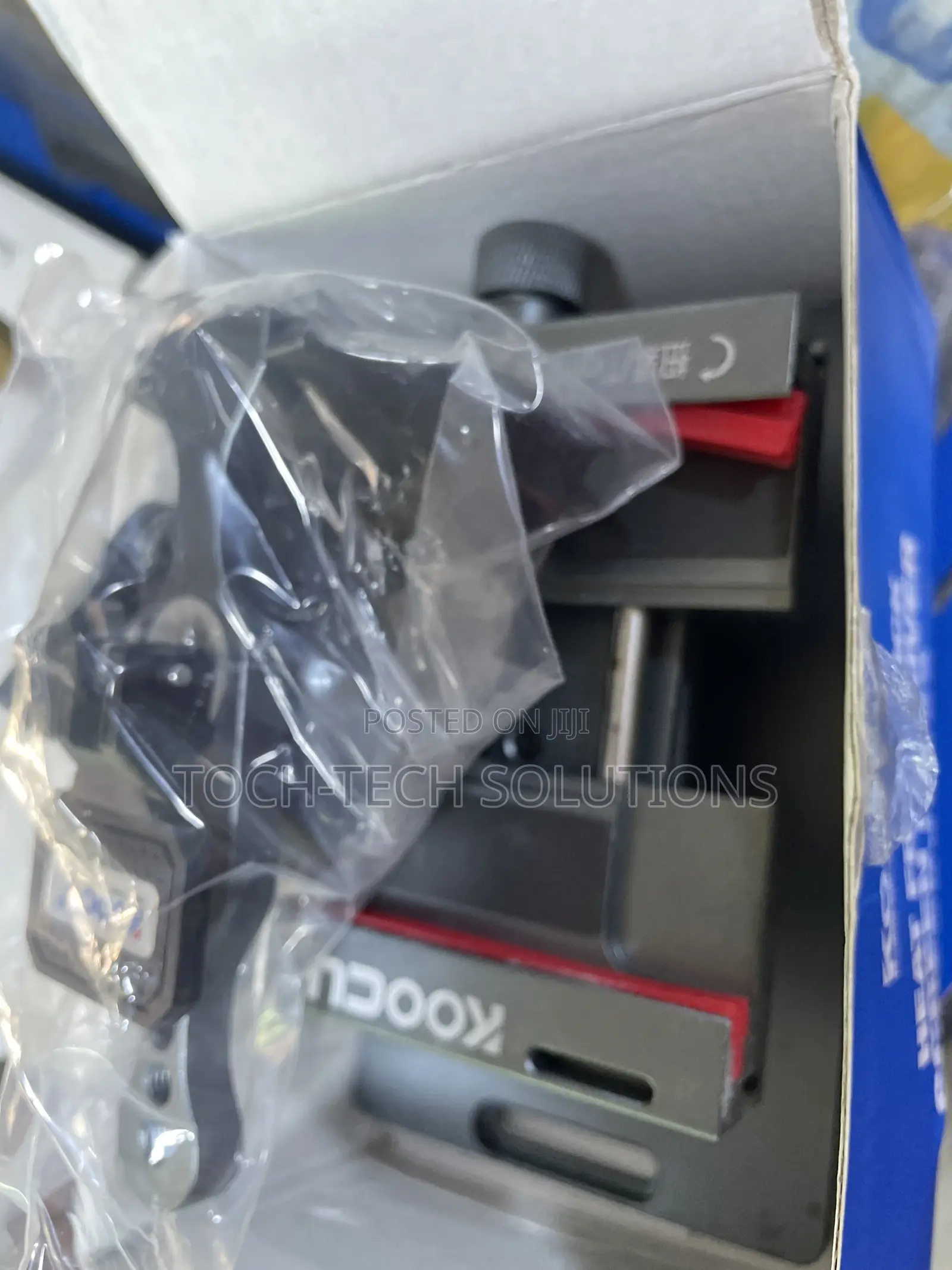 Koocu Phone Holder for Screen Removal