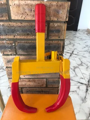Heavy-Duty Anti-Theft Tire Clamp for Vehicles