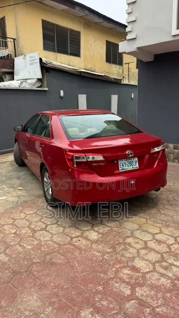 Toyota Camry 2013 Red