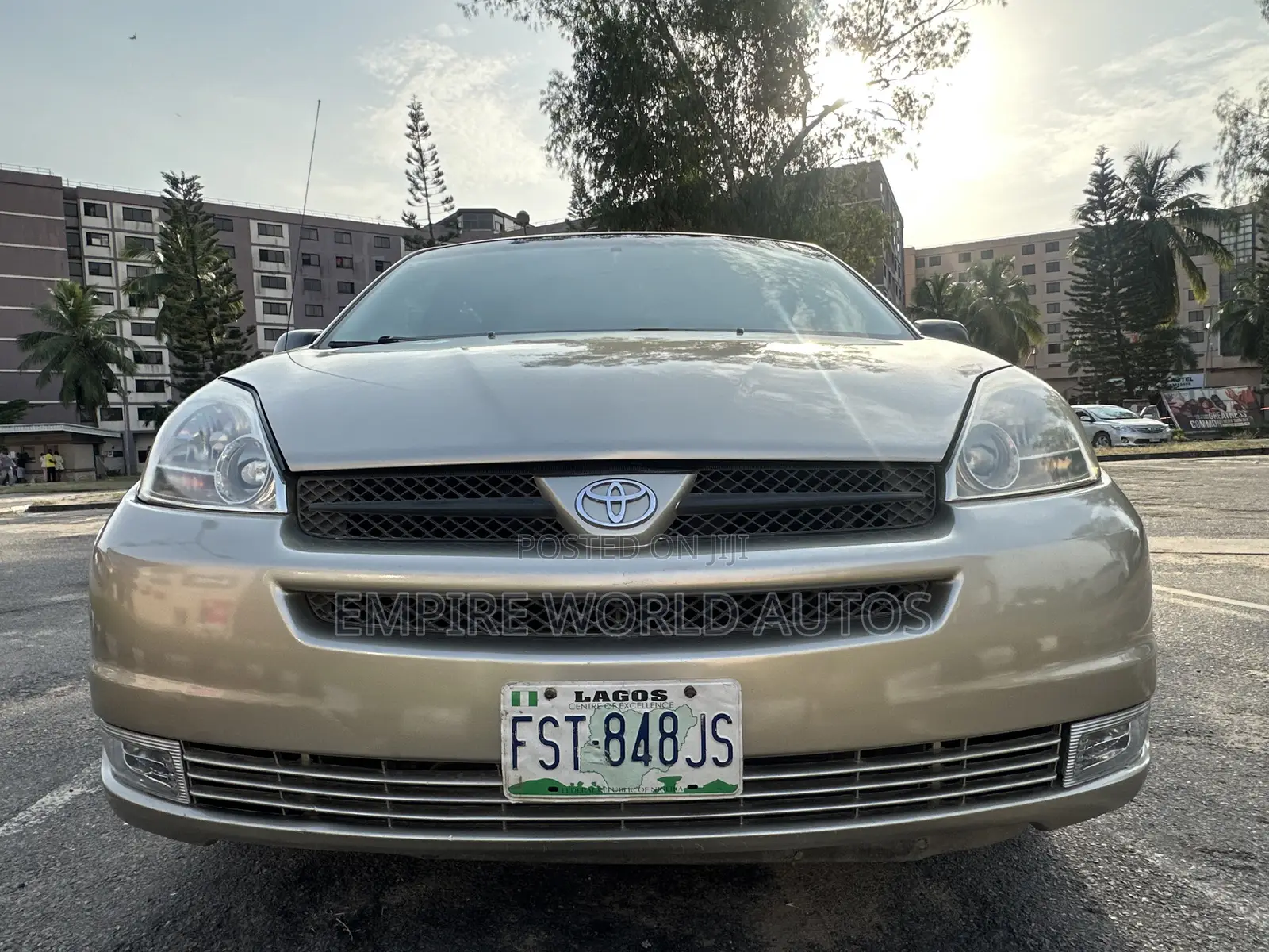 Toyota Sienna 2005 Gold