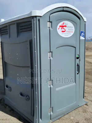 Betsy Mobile Toilet