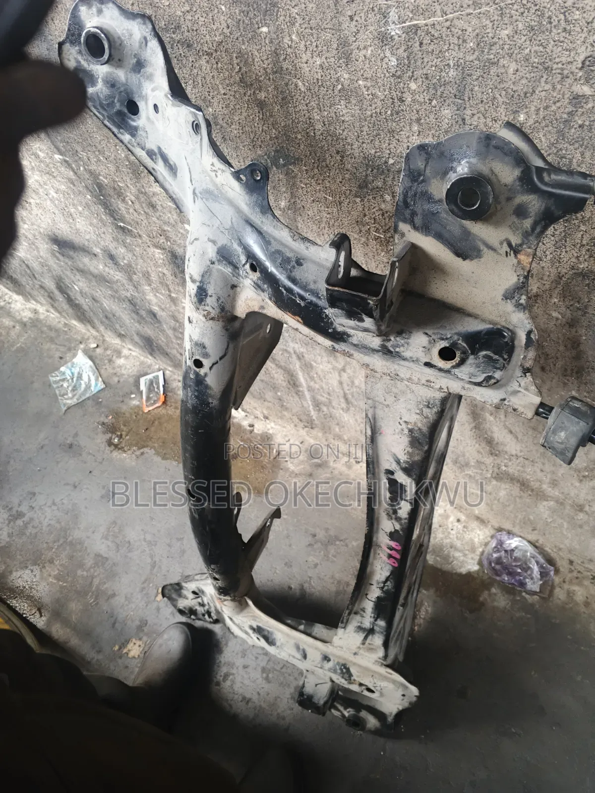 Back Beam Toyota Matrix (4×4)