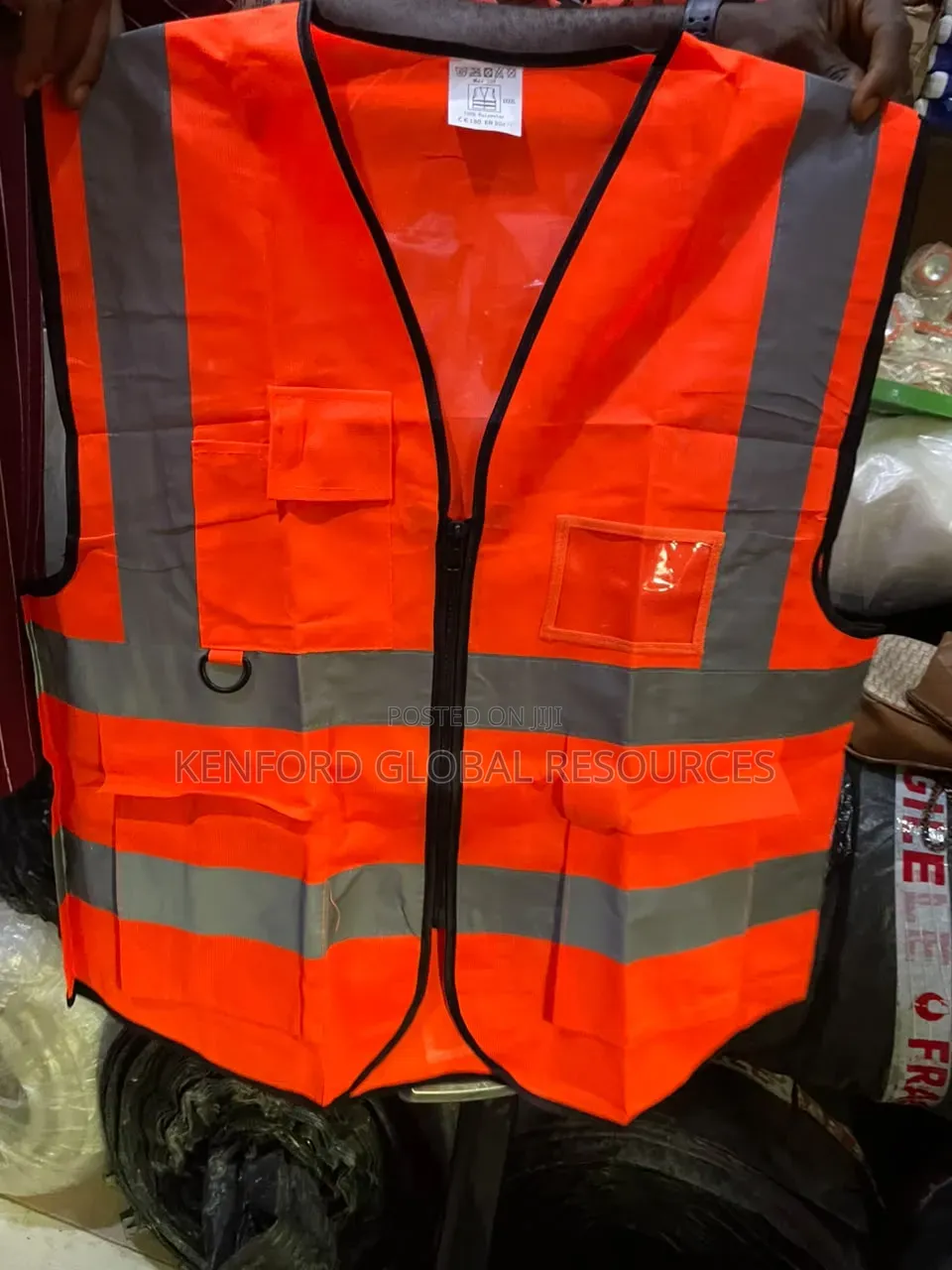 Quality Pockets Reflective Jacket With Zip