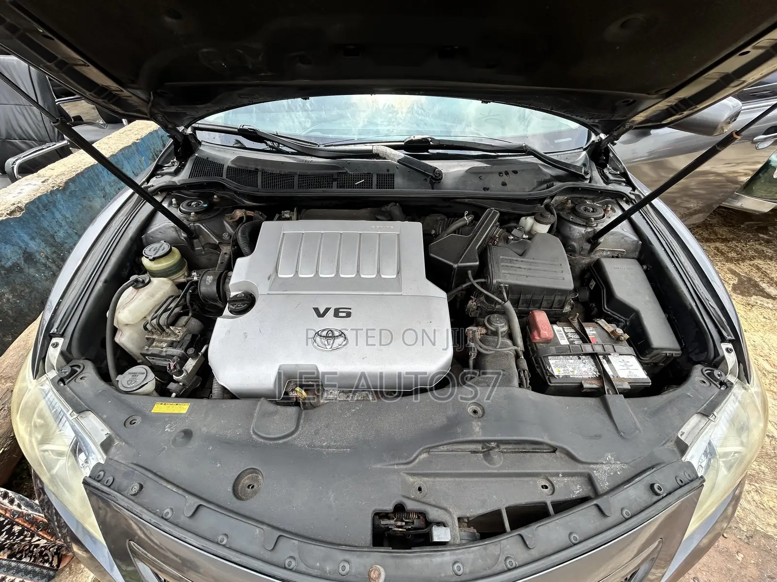 Toyota Camry SE V6 4dr Sedan (3.5L 6cyl 6AM) 2009 Gray