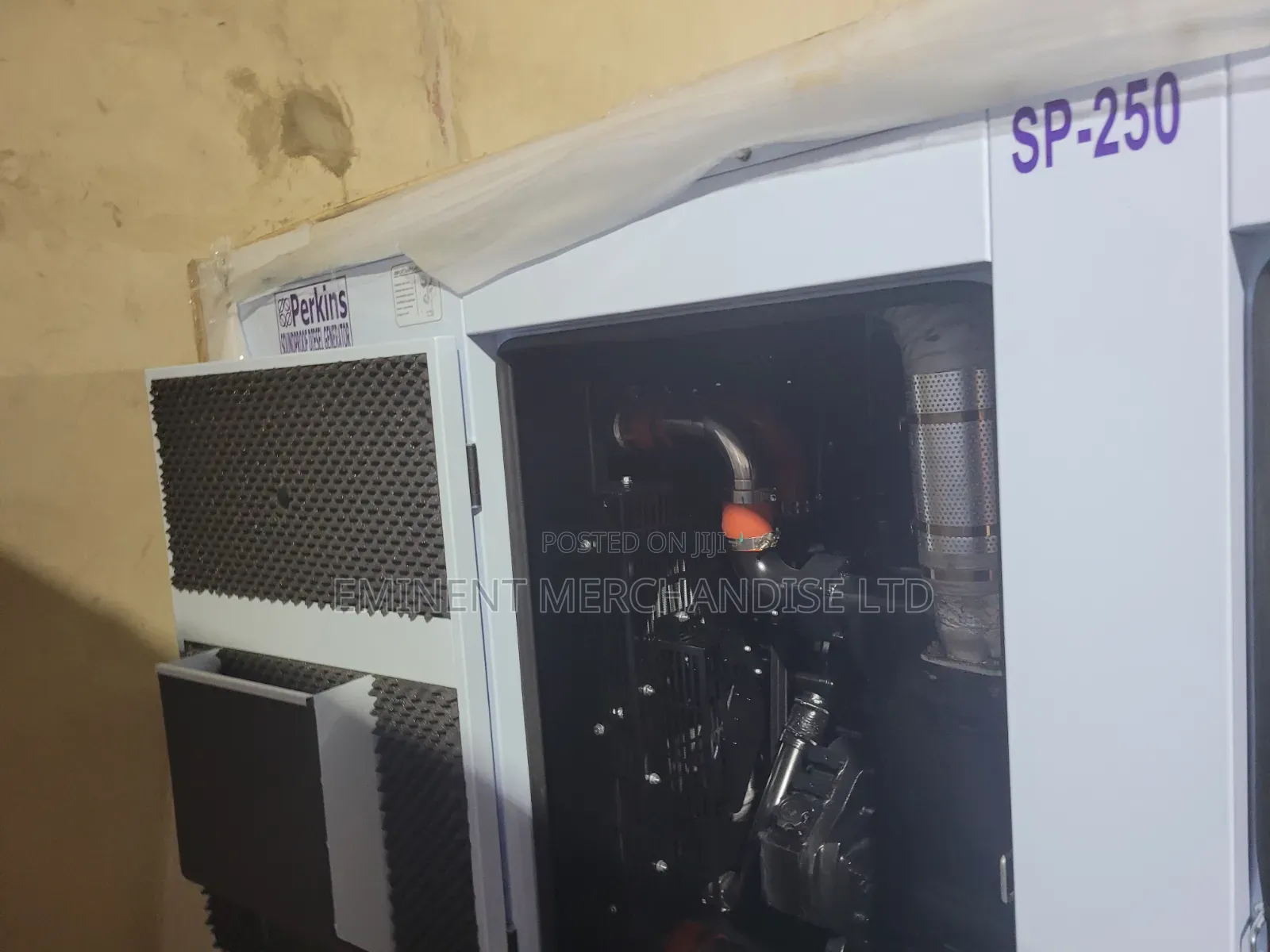 Low Noise Diesel Powered 250kva Generator