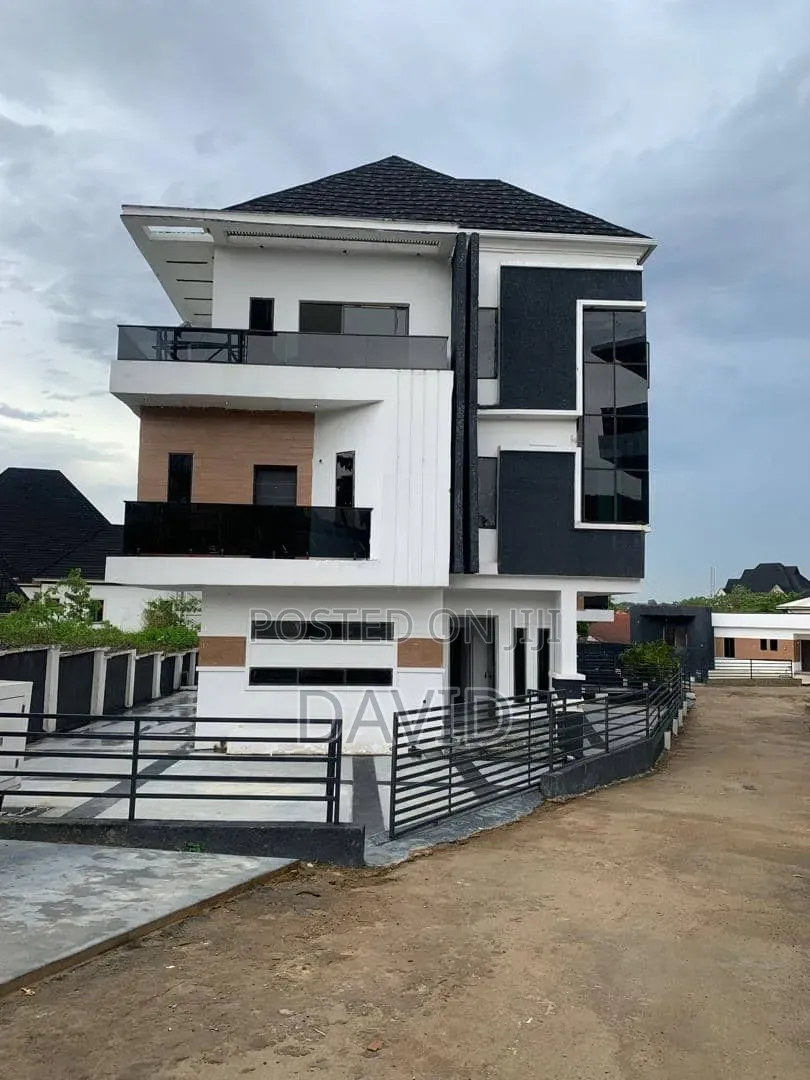 5bdrm Duplex in Asokoro for rent