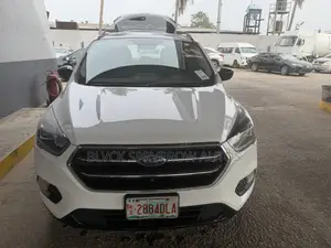 Ford Escape SE FWD 2019 White