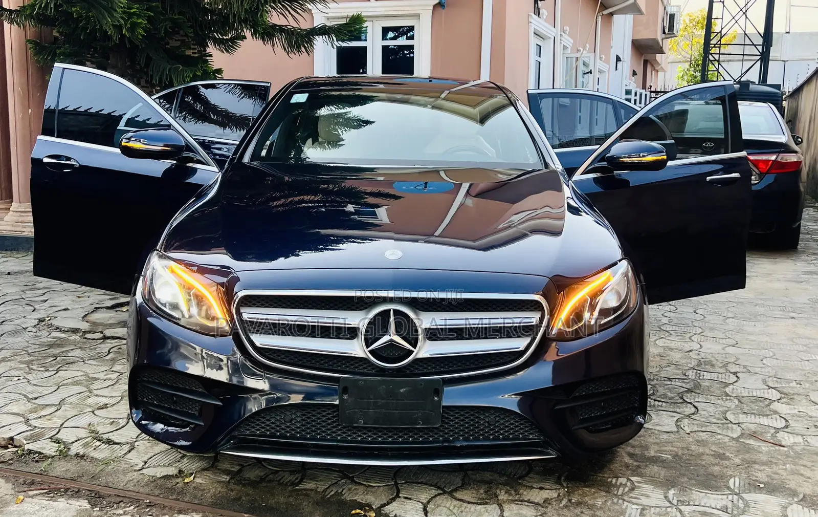 Mercedes-Benz E300 4Matic AWD Sedan (2.0L 4cyl 9A) 2017 Blue