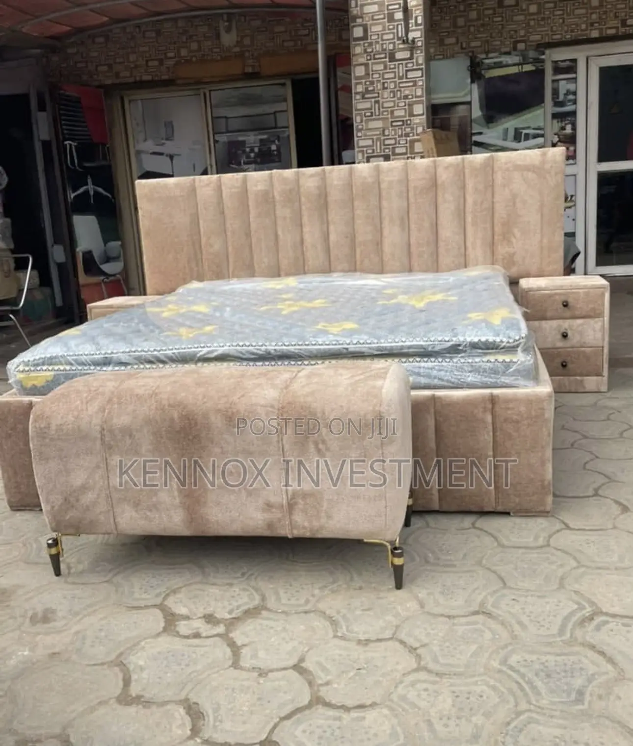 6 by 6 Special Padded Bedframe With 2 Bedside Drawers