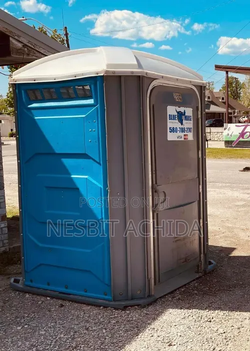 Vantage Portable Mobile Toilet