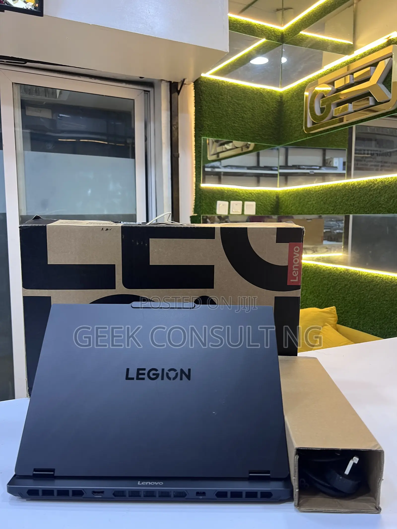 Laptop Lenovo Legion 5 32GB Intel Core Ultra 9 SSD 1T