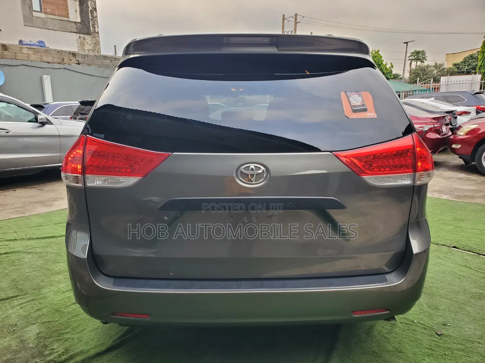 Toyota Sienna LE 7 Passenger 2011 Green