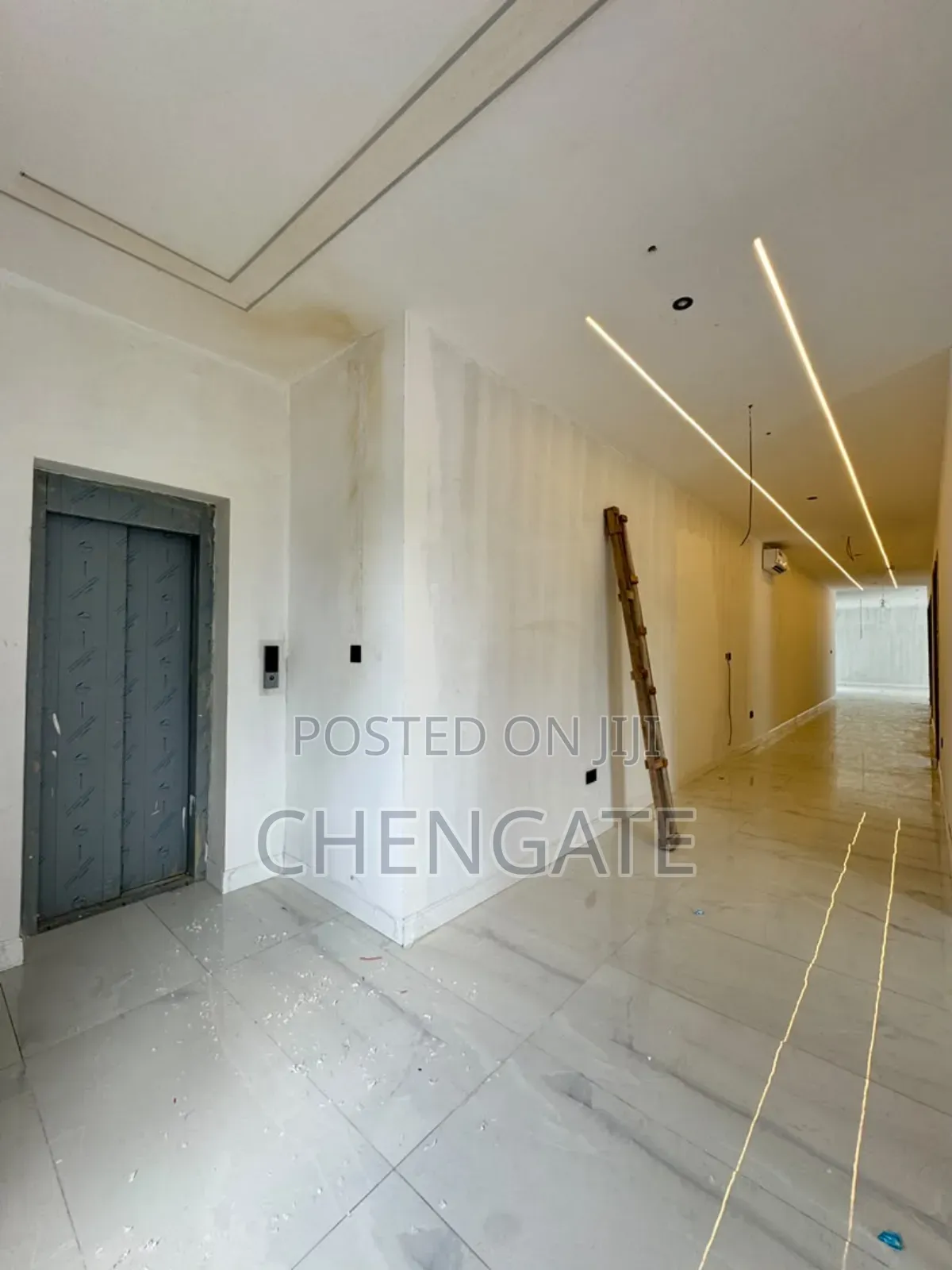 4bdrm Penthouse in Victoria Island for sale