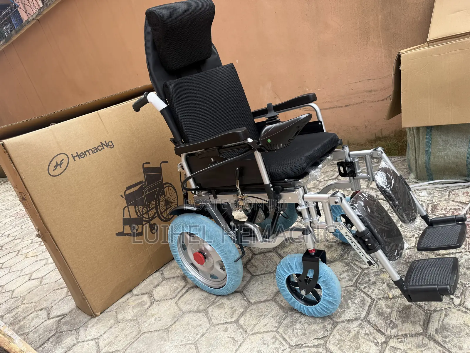 Electric/Motorized Wheelchair