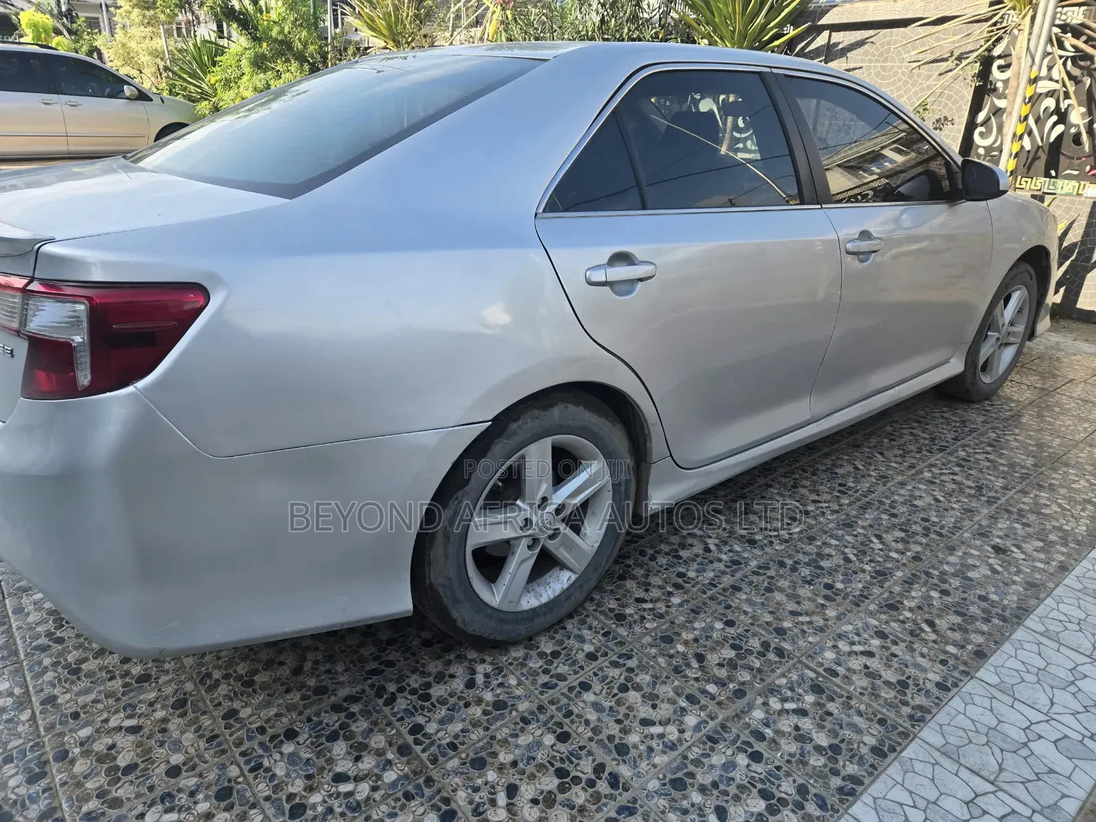 Toyota Camry 2012 Silver