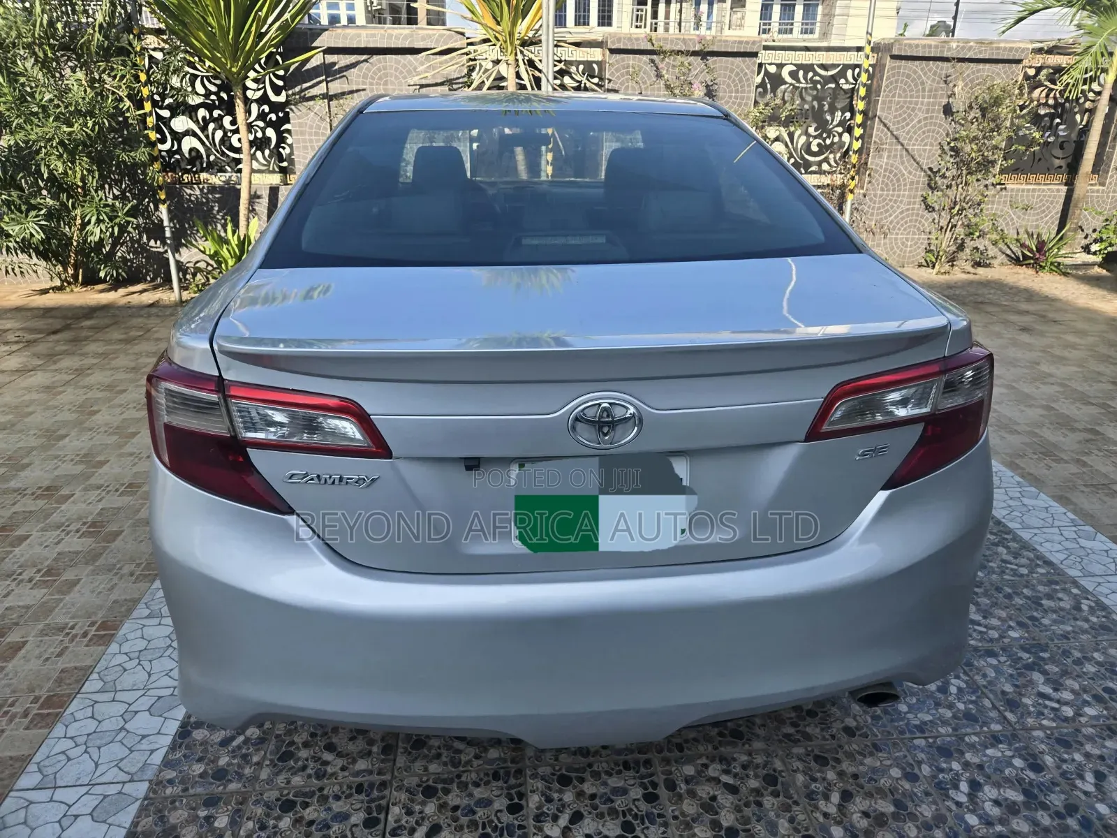 Toyota Camry 2012 Silver