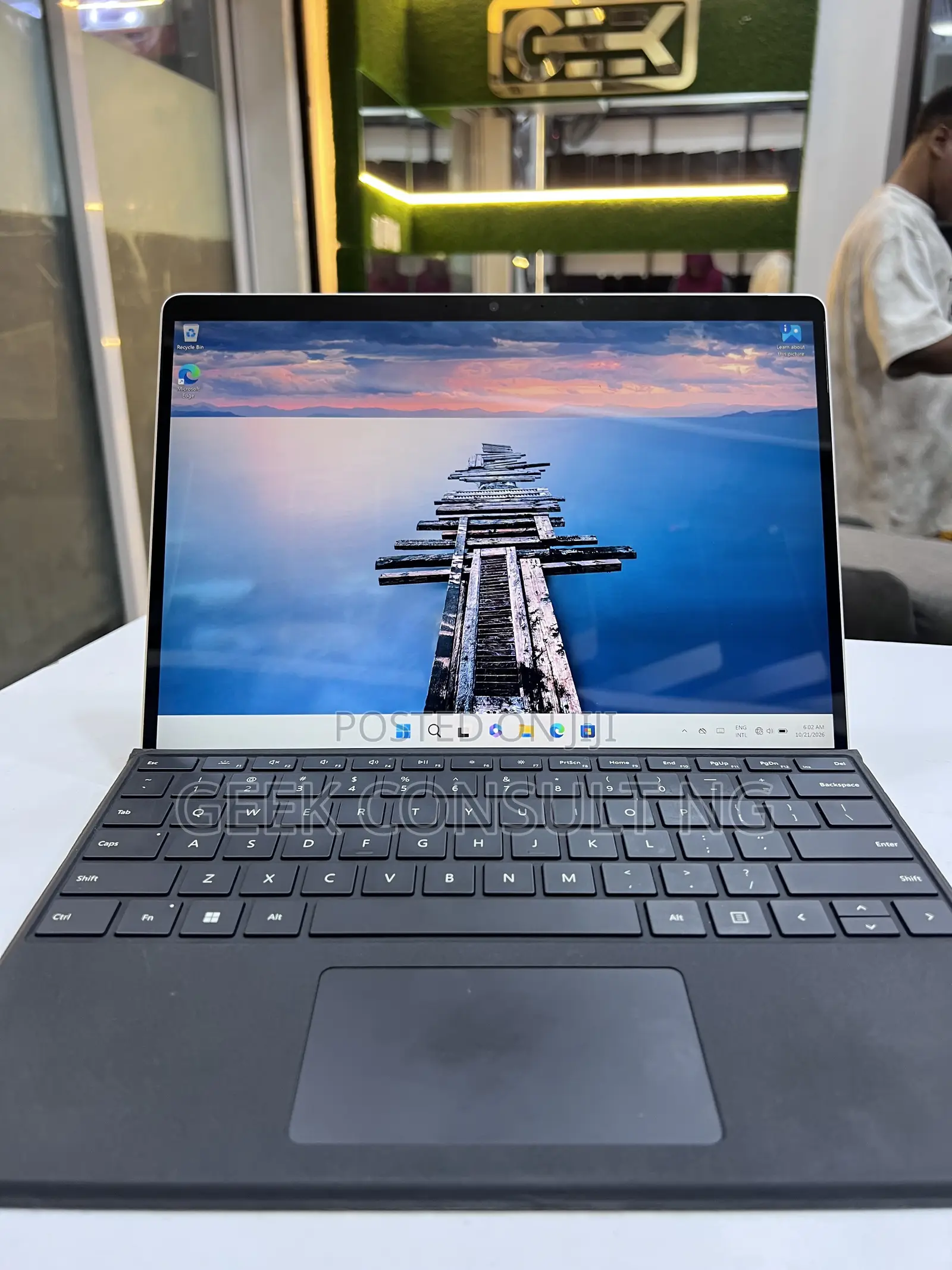 Laptop Microsoft Surface Pro 8 16GB Intel Core i7 SSD 256GB