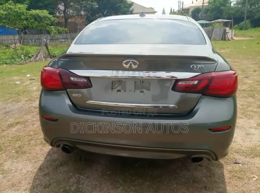 Infiniti Q70 2016 Gray