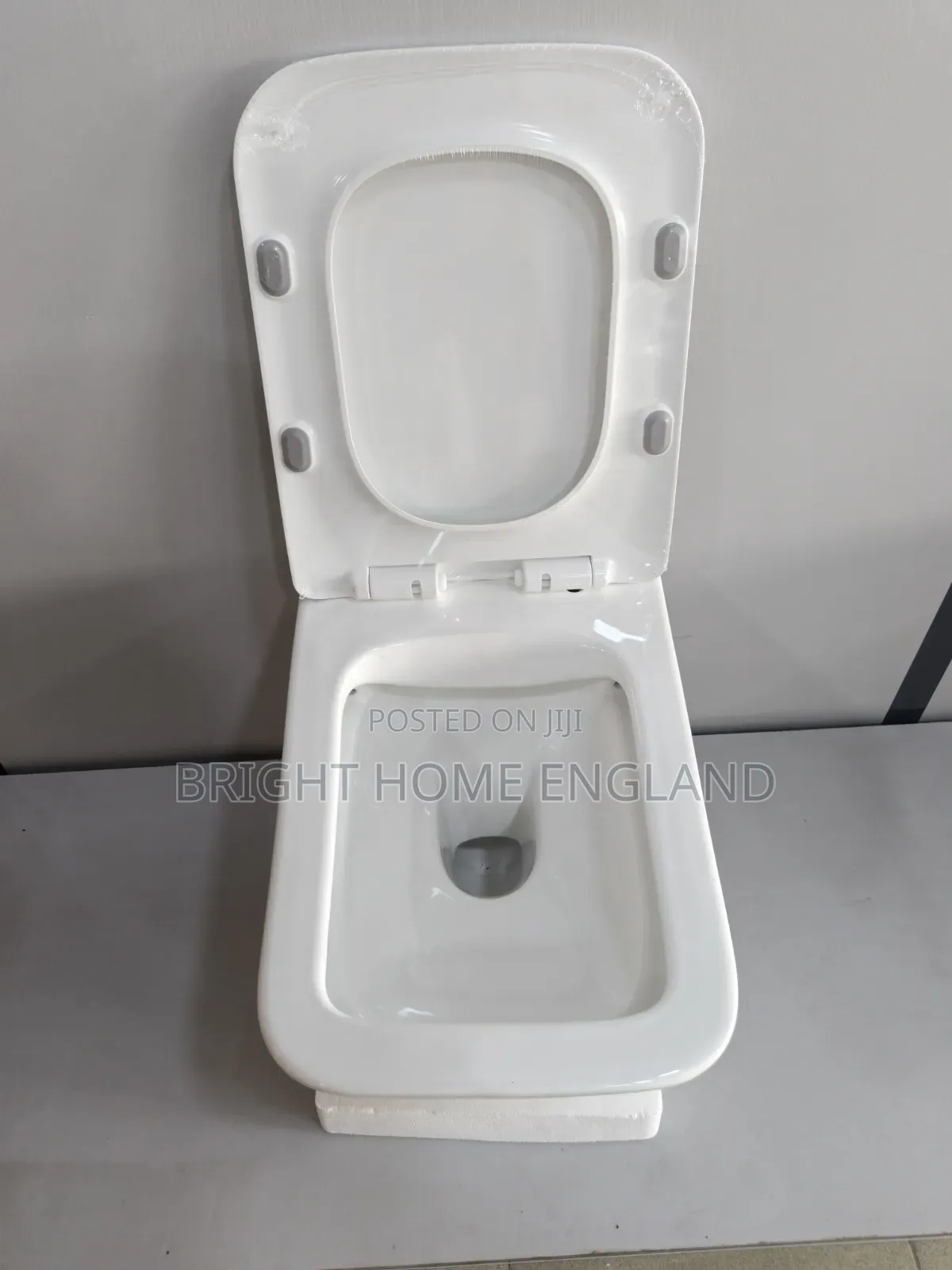 England Conceive Toilet WC