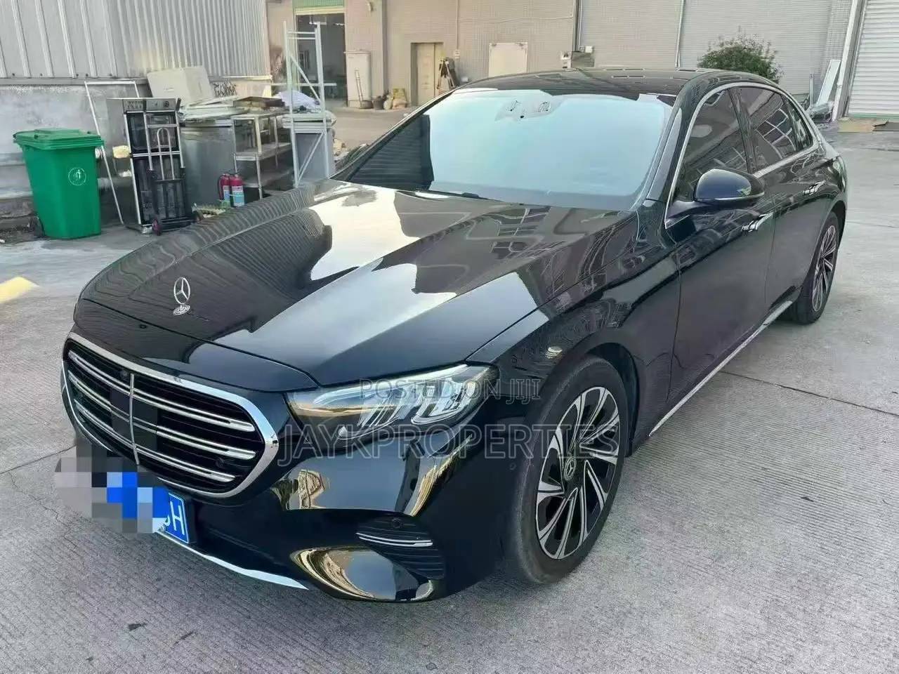 Mercedes-Benz E300 2024 Black
