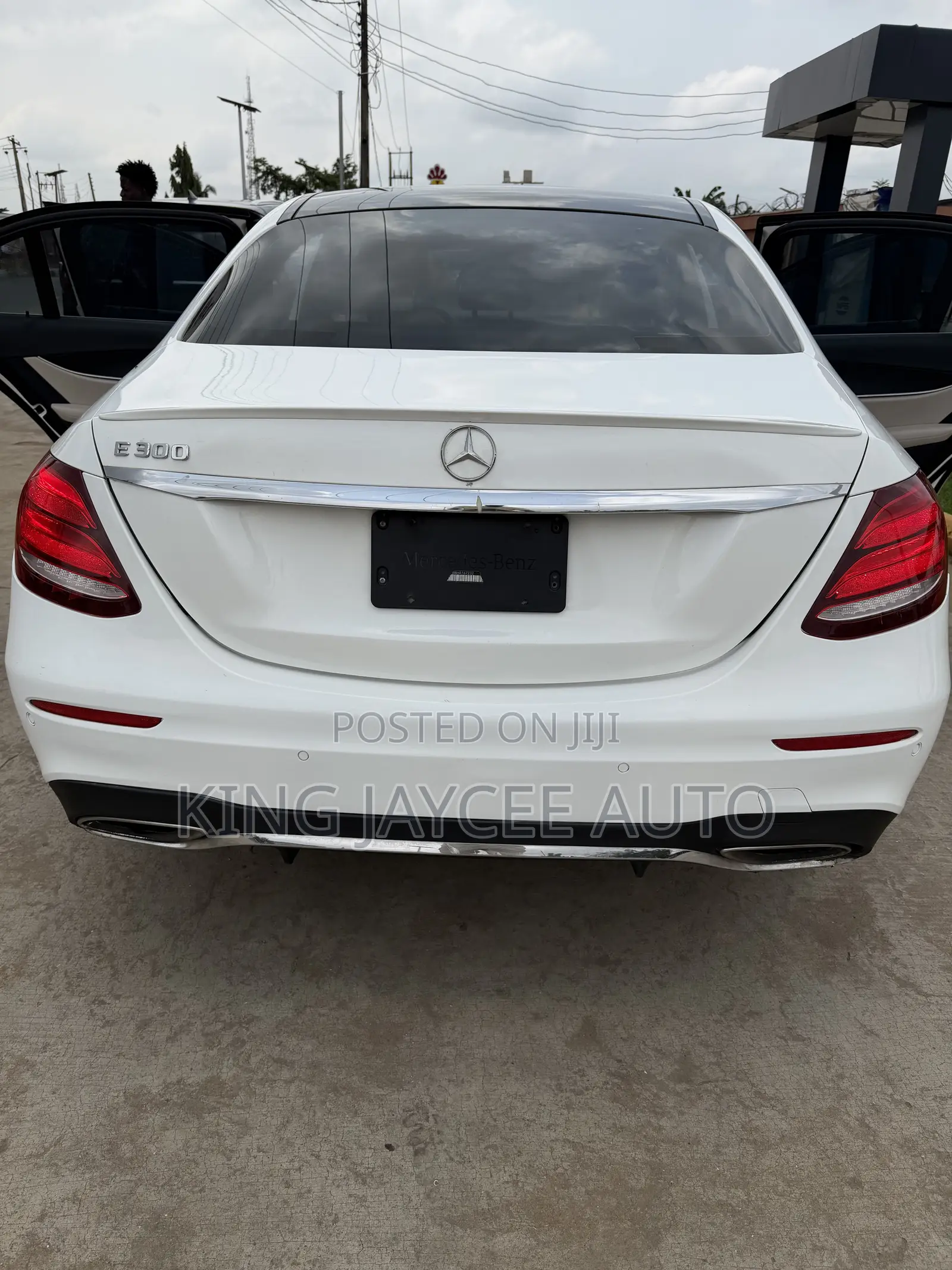 Mercedes-Benz E300 2018 White