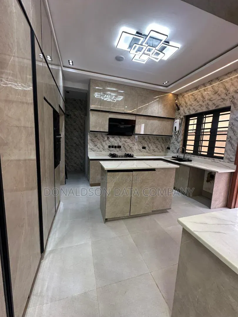 5bdrm Duplex in Opebi, Banana Island for sale