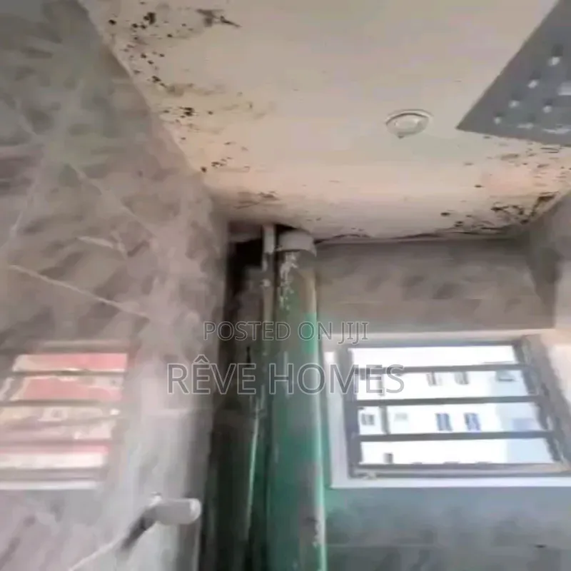 Mini Flat in Adekunle for rent