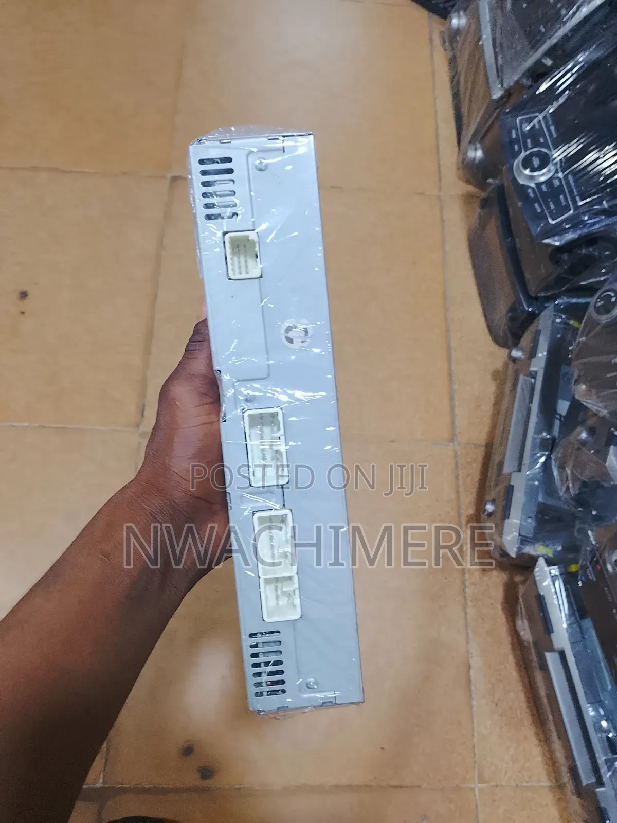 RX350 2010-2012 Amplifier