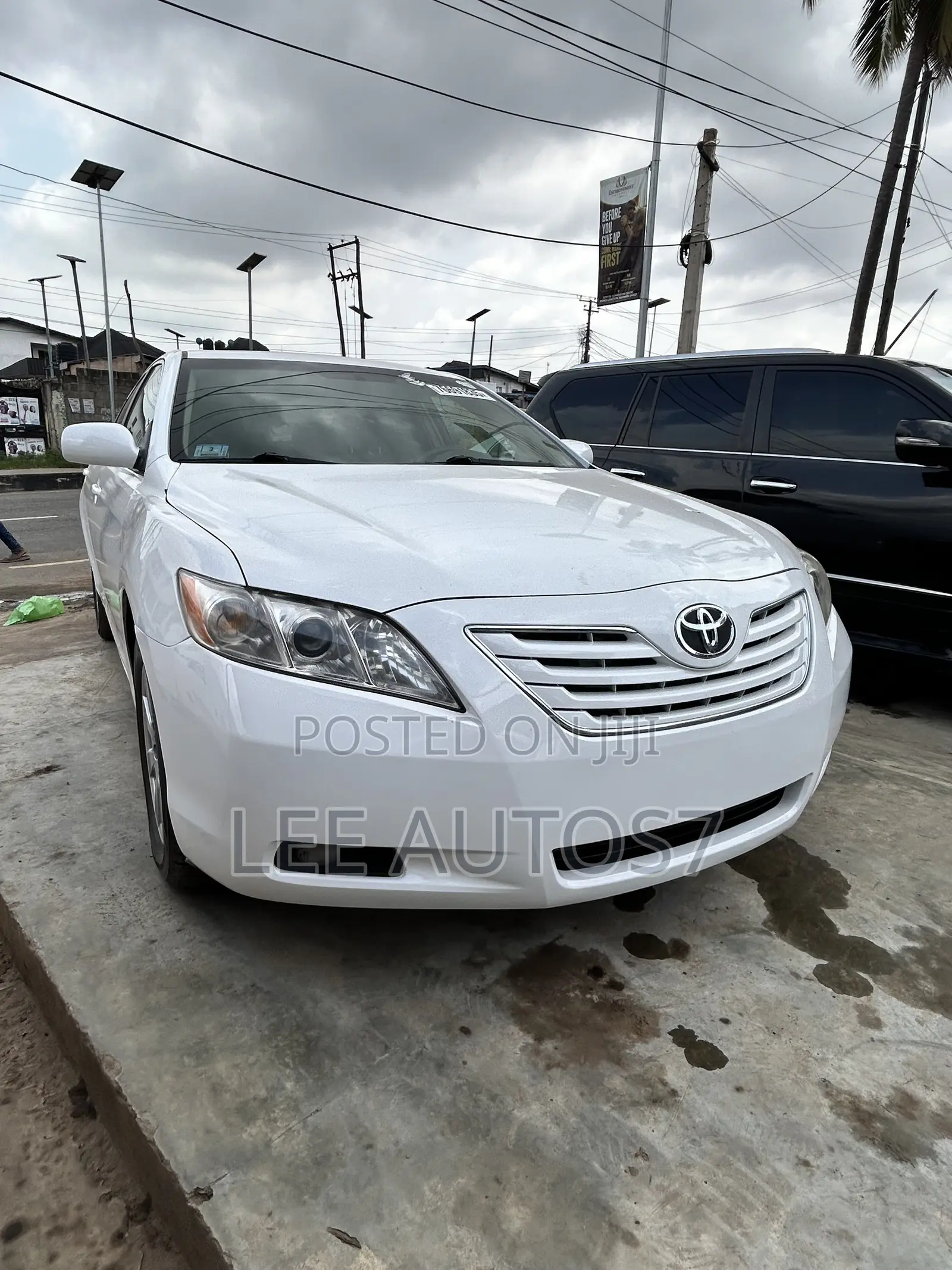Toyota Camry XLE V6 4dr Sedan (3.5L 6cyl 6AM) 2007 White